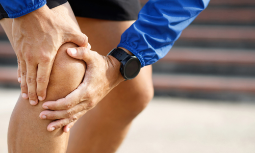 Osteoarthritis Lutut: Gejala Awal, Penyebab, dan Penanganannya cover website gmoc 500x300 px
